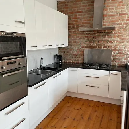 Uroczy 97m2 W Samym Centrum Wroclawia Apartment
