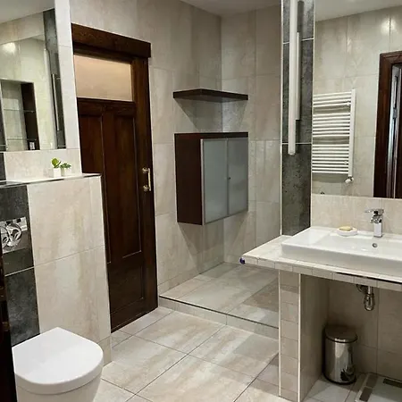Apartment Uroczy 97m2 W Samym Centrum Wroclawia *